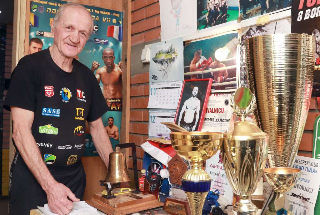 Preminuo legendarni bokser i trener Ismet Kavgić