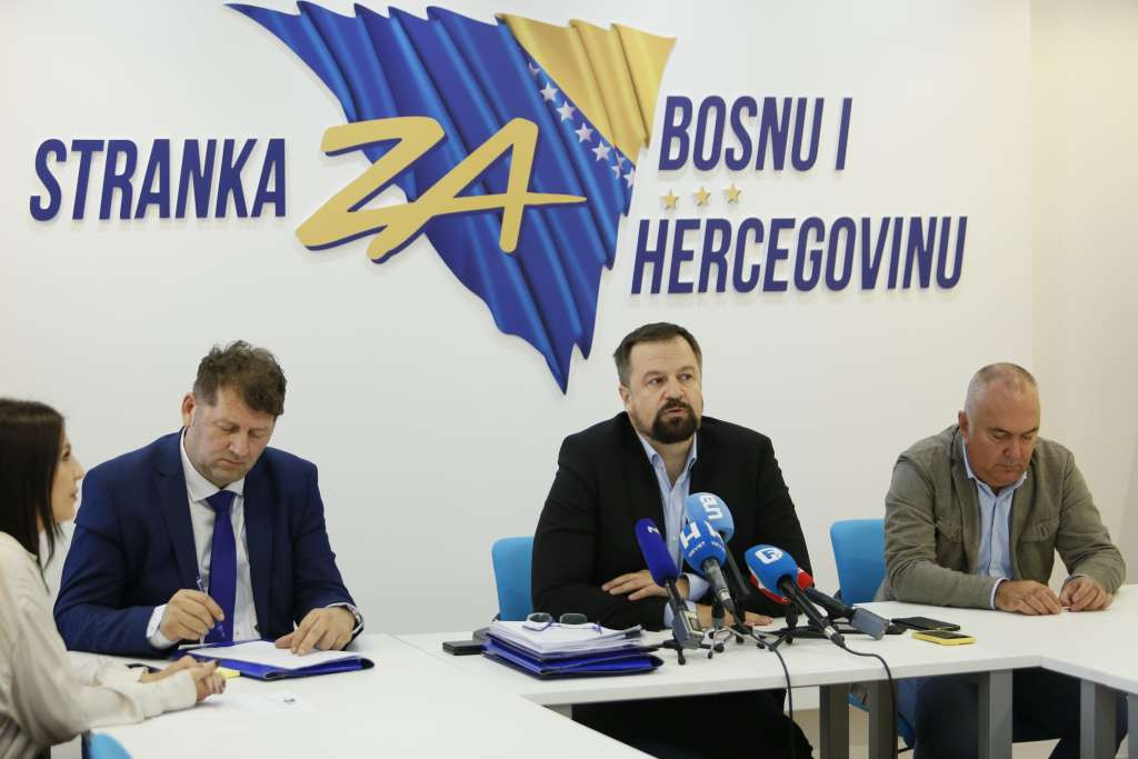 Stranka za BiH - Ostavka premijera KS ne bi trebala proizvoditi pravne posljedice po ministre