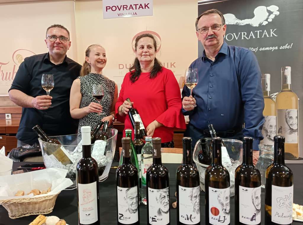 Zenički salon vina i gastronomije 'Vinozeus' okupio vinare iz pet država regiona