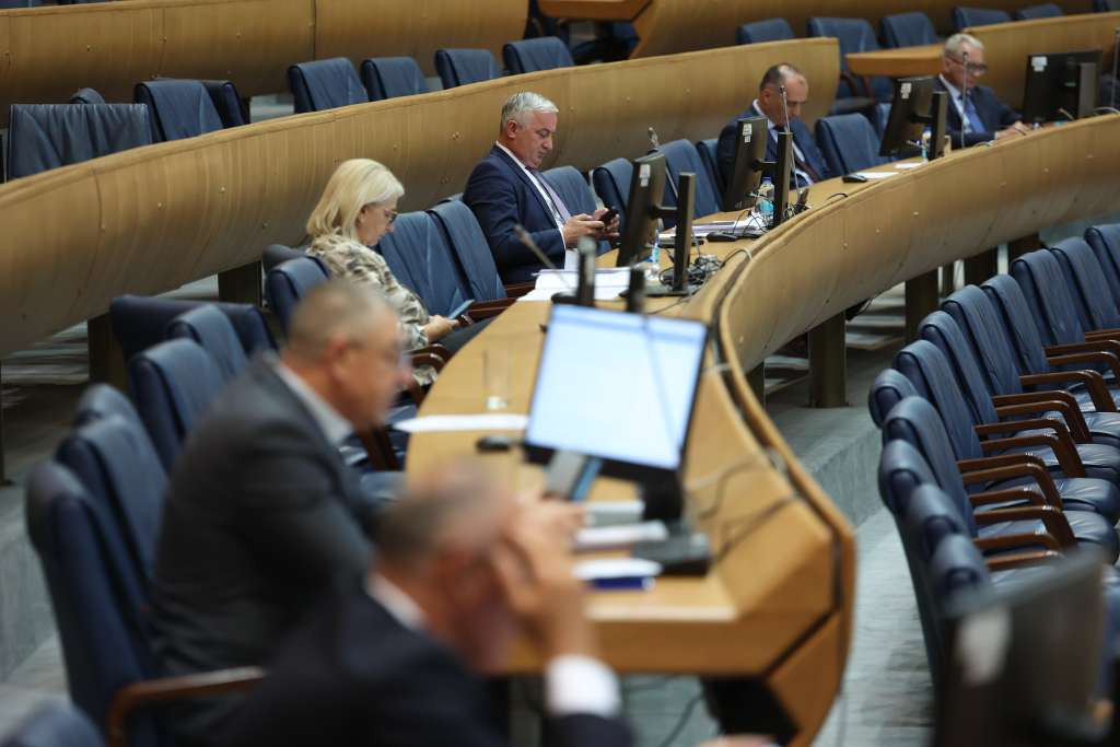 Budžet BiH bez podrške opozicije iz RS-a pred hitnu sjednicu