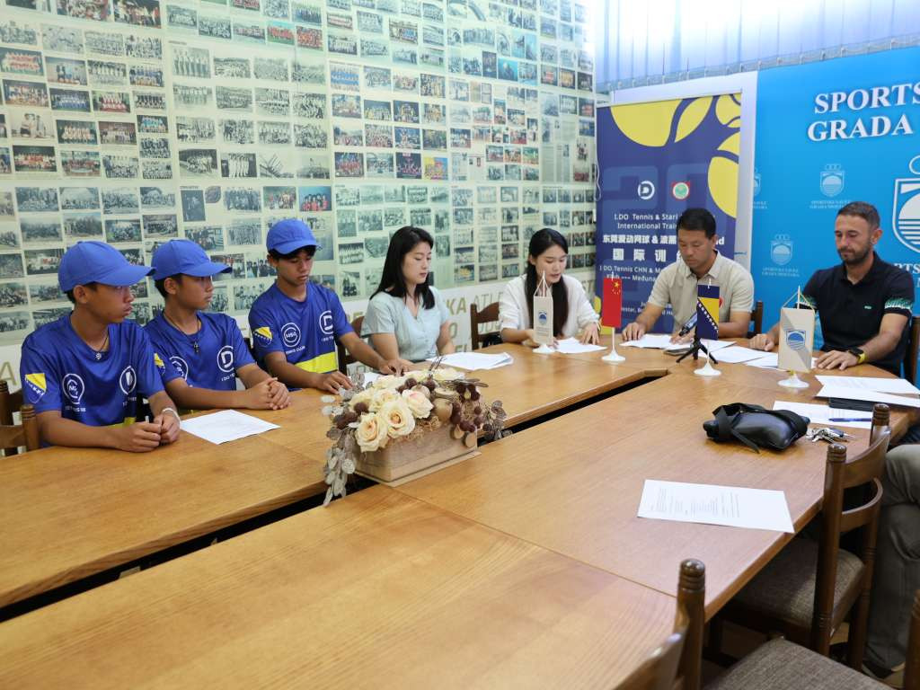 Prvi međunarodni ljetni teniski kamp u Mostaru donosi nove prilike za mlade sportaše