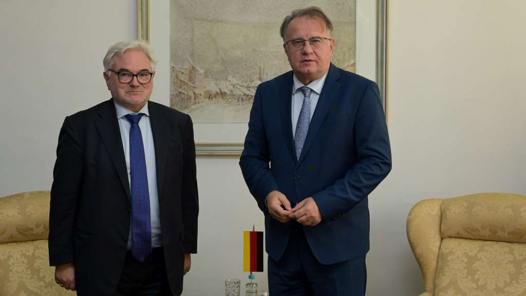 Nikšić i njemački ambasador Grannas razgovarali o unapređenju saradnje i nastavku podrške Njemačke