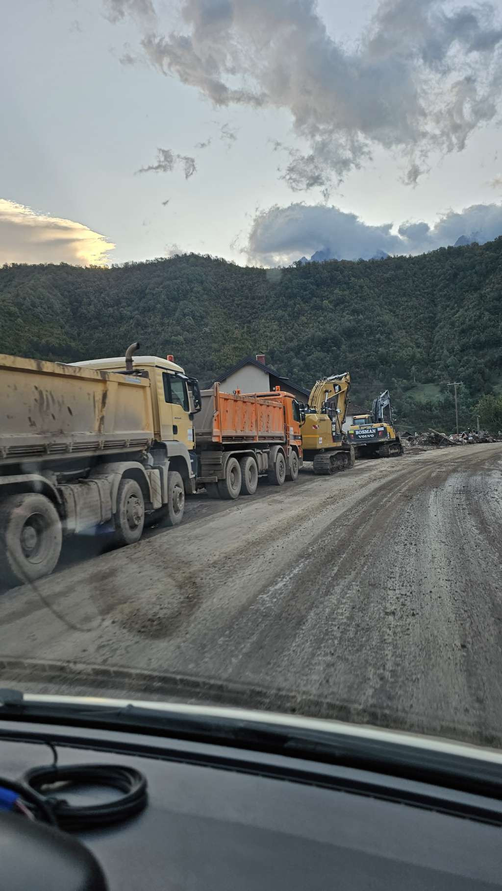 Na putu koji vodi od Jablanice prema Blidinju i dalje obustavljen saobraćaj