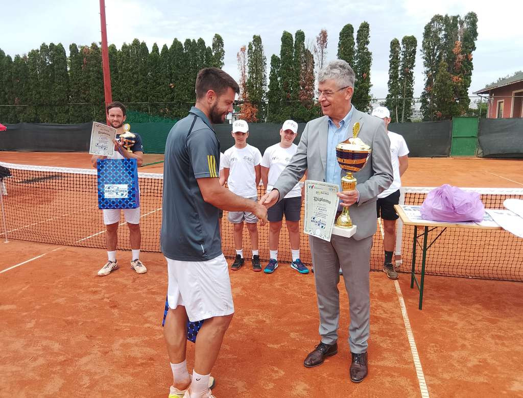 Pobjednik 'Brčko open 2024.' srbijanski teniser Miljan Zekić