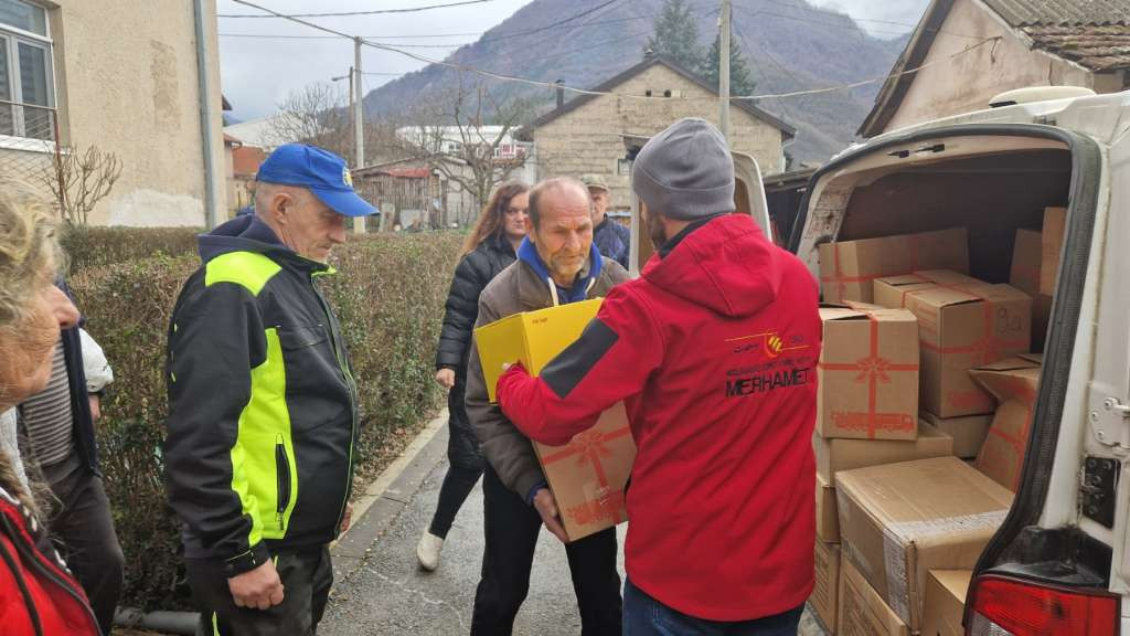 U okviru Merhametove zimske akcije podijeljeno 1400 paketa pomoći