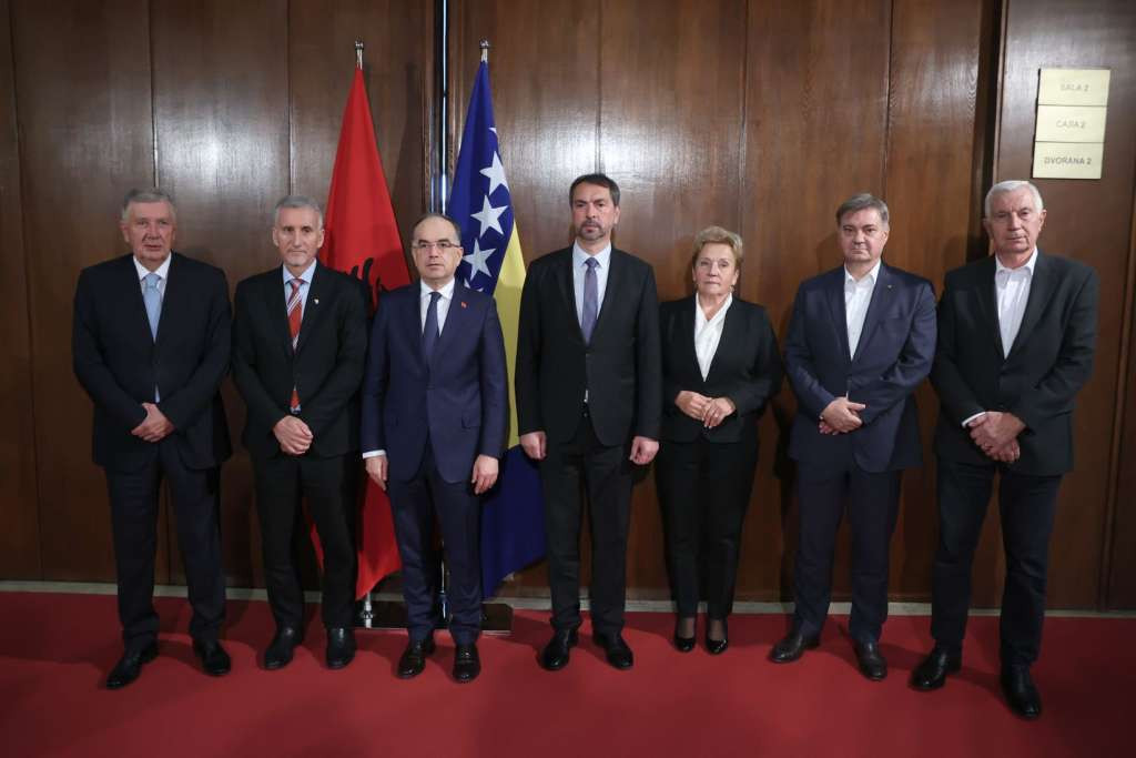 Članovi Zajedničkog kolegija oba doma PSBiH rezgovarali s predsjednikom Albanije