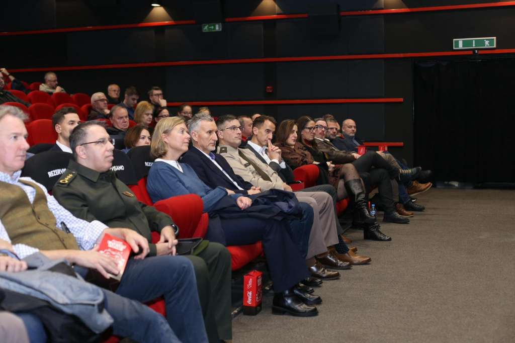 Ademović na predstavljanju dokumentarnog filma 'Facing War' u Sarajevu