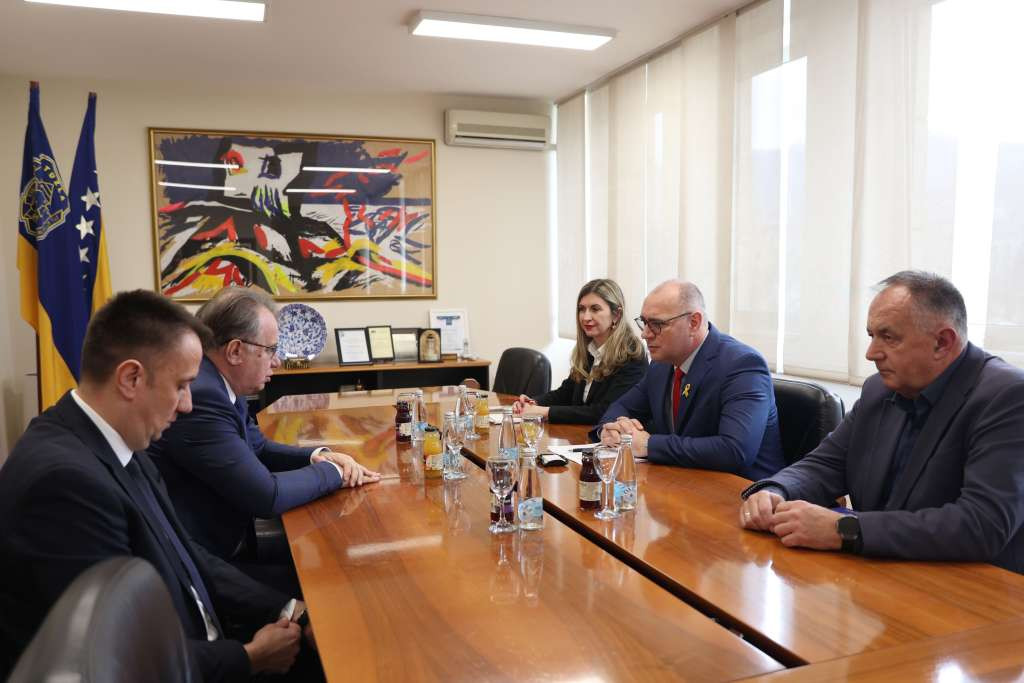 Nikšić u Tuzli: Shvatam frustraciju građana zbog blokade puteva