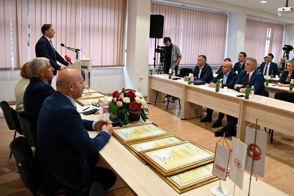 Hrnjić na svečanosti PPDIVUT: Borba za radnička prava mora ostati zajednički cilj svih nas