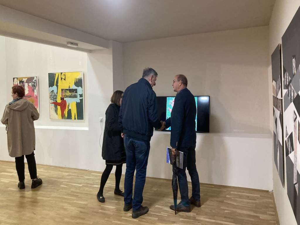 Otvorena 53. izložba 'Aprilski salon' u Zenici, na kojoj se predstavilo 12 umjetnika