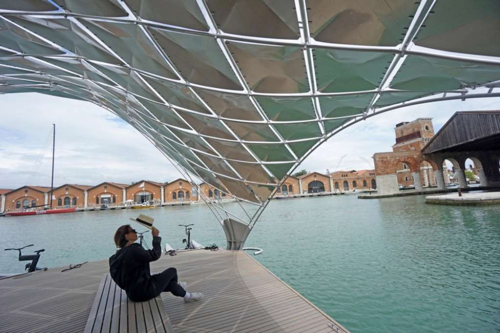 Evropska komisija osudila učešće Rusije na Venecijanskom bijenalu