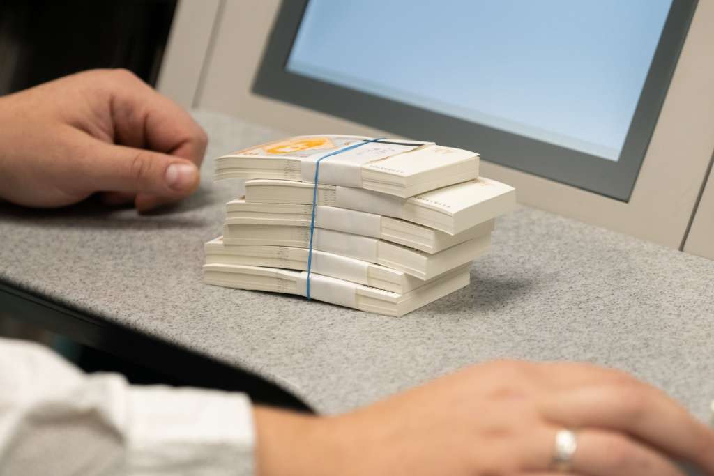 Hoćemo li ove godine konačno vidjeti rastrećenje troškova rada i rast plata u FBiH?