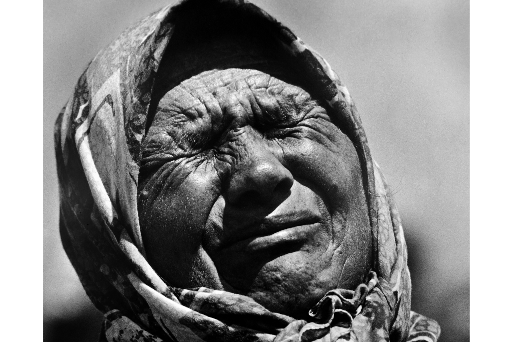 'Majka Srebrenice': Globalna memorijalna izložba povodom 30 godina od genocida u Srebrenici