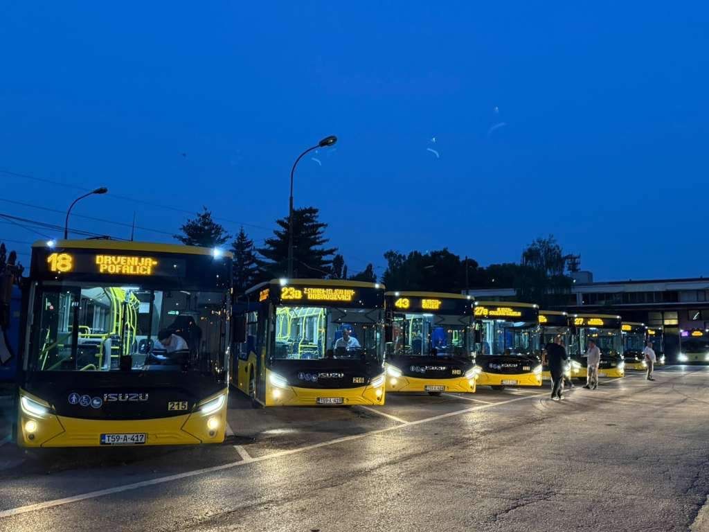 U Sarajevu počelo saobraćati 10 novih ISUZU autobusa
