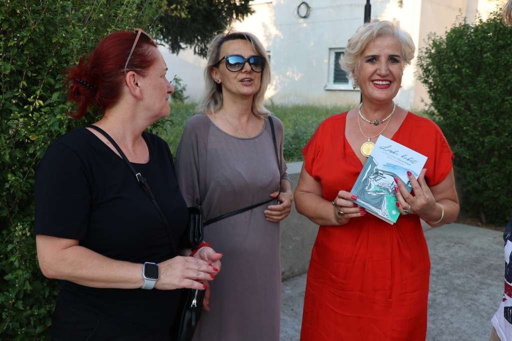 Festival "Žena s knjigom" u Mostaru okupio književnice
