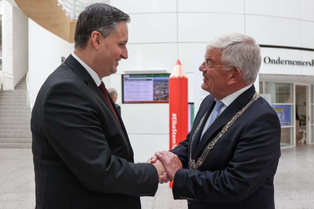 Bećirović sa gradonačelnikom Haaga: Hvala za odluku o izgradnji Memorijala žrtvama genocida u Srebrenici