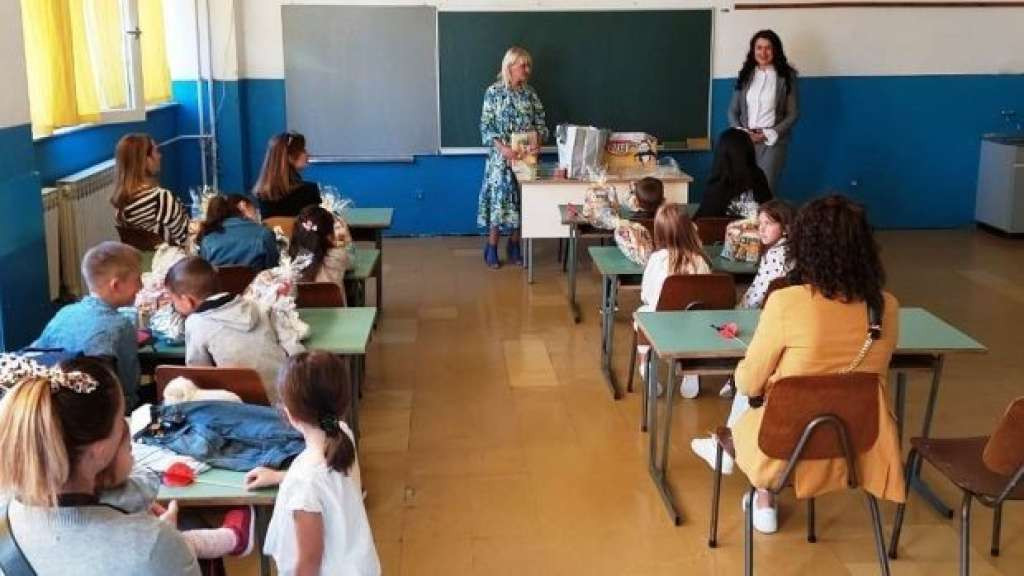 Tomislavgrad: Besplatne bilježnice i školski pribor za učenike osnovnih škola