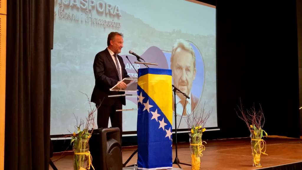 Izetbegović u Salzburgu: Naša dijaspora nikada nije bila jača, možete imati ključnu ulogu u BiH