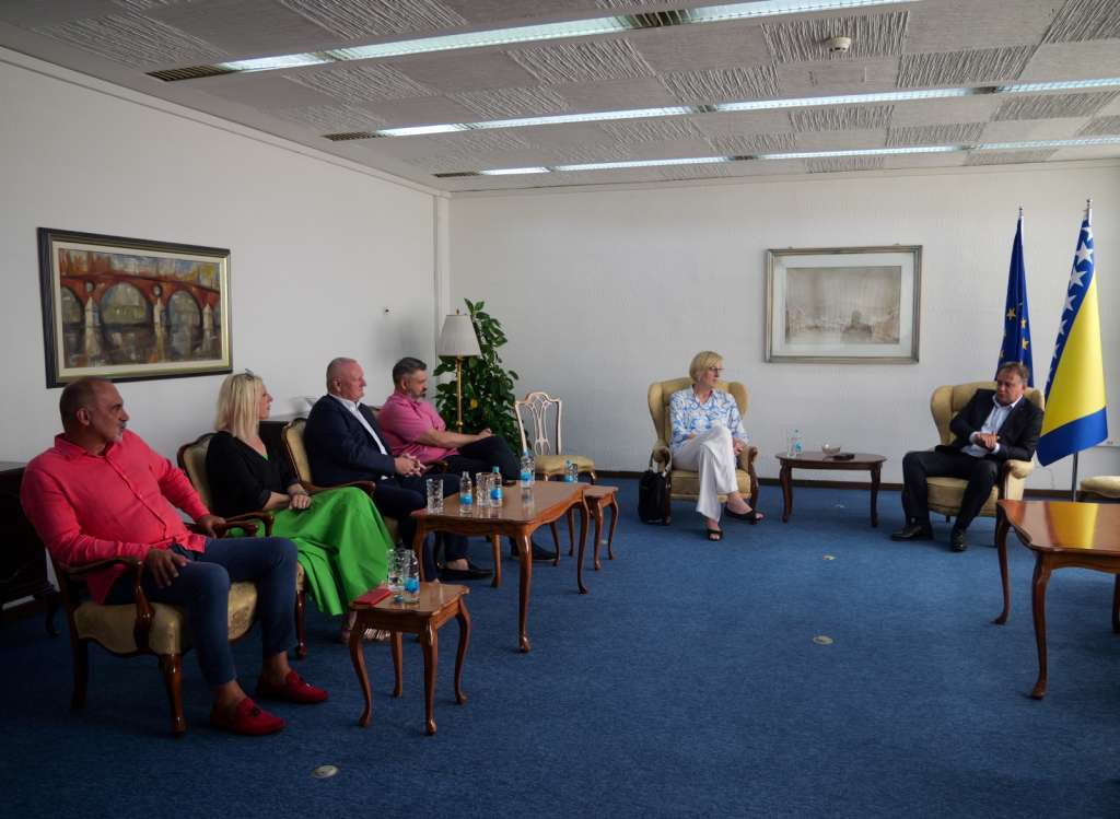 Premijer Nikšić sa predstavnicima Košarkaškog saveza BiH