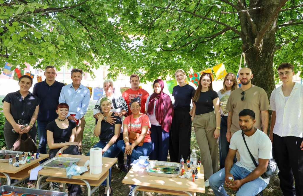 Studenti i migranti u Bihaću zajedno učili i gradili mostove razumijevanja kroz tehnologiju