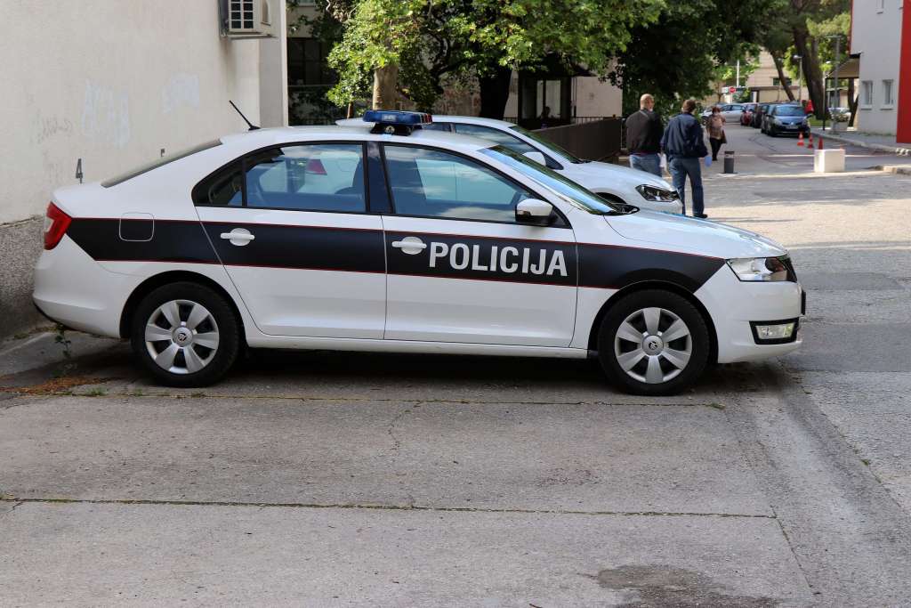 U prometnoj nesreći kod Drvara preminuo pješak