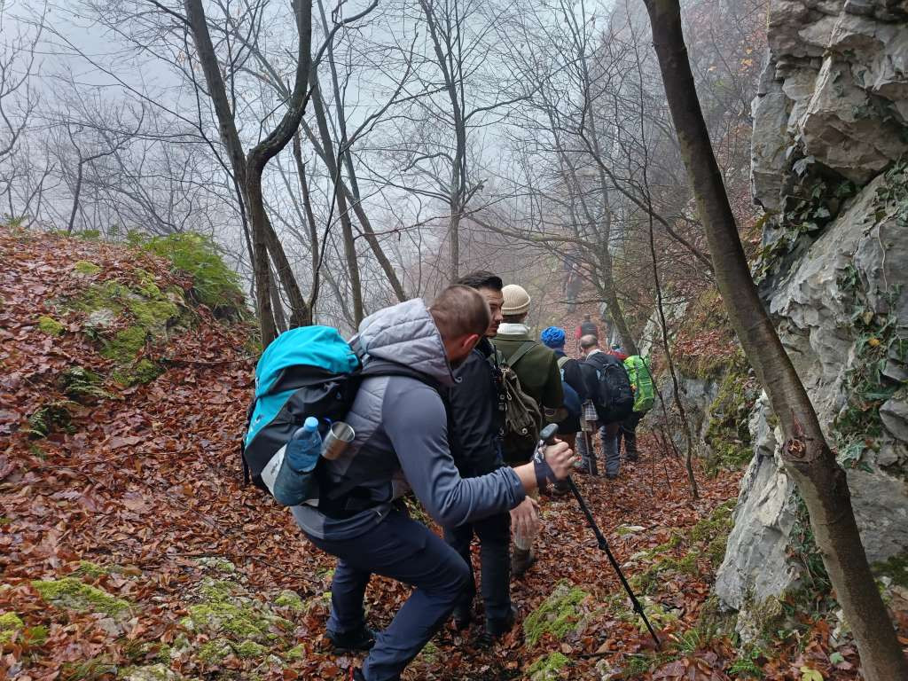 Kakanjski planinari i rudari obilježili Dan rudara pohodom "Rudarskom stazom"