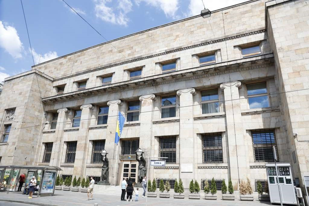 CBBiH: Ukupni krediti domaćim sektorima na kraju jula iznosili 25 milijardi KM
