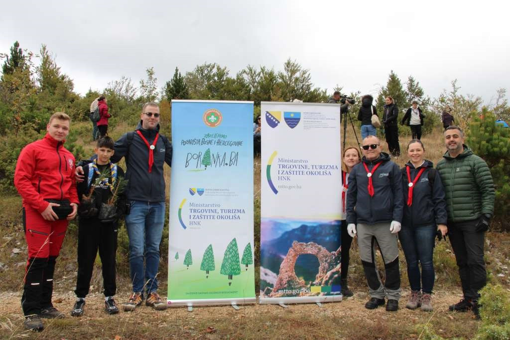 U akciji pošumljavanja na Risovcu posađeno 600 sadnica