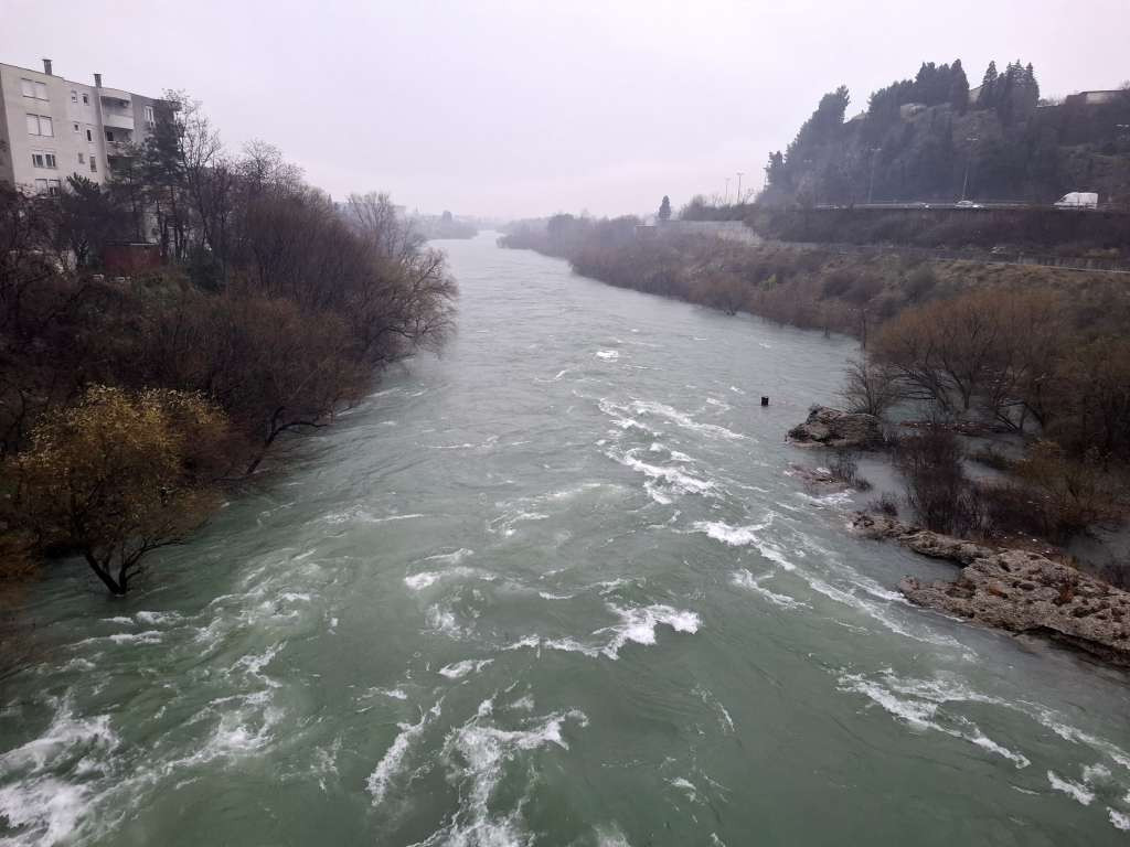 Upozorenje na moguće bujične poplave u slivu Neretve i Trebižata