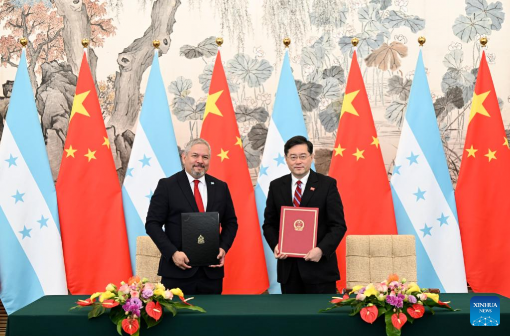 Nakon razlaza s Tajvanom, Honduras uspostavio diplomatske veze sa Kinom