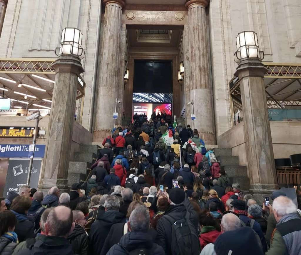 Oko 50.000 ljudi na antivladinim demonstracijama u Rimu