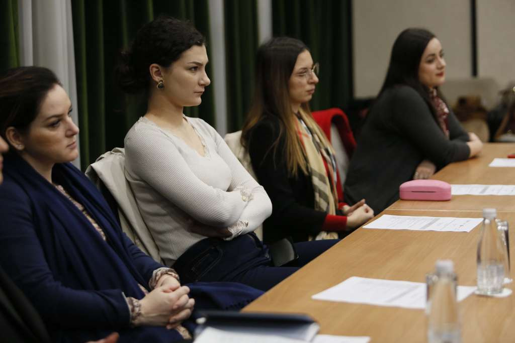 Potrebno ohrabriti novinarke da budu aktivnije u zaštiti svojih prava