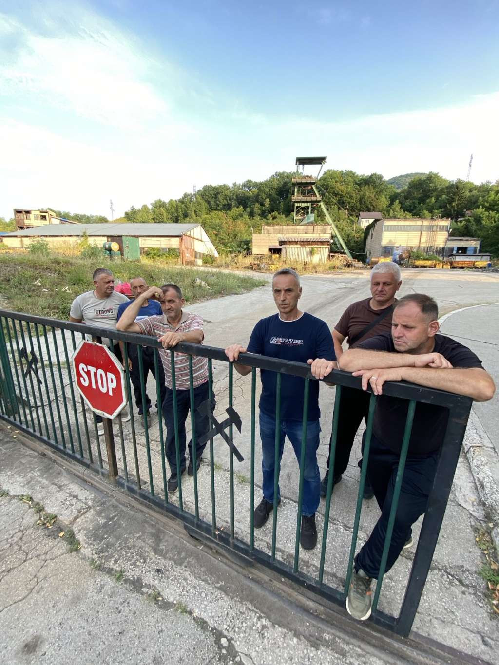 Devet zeničkih rudara već petu noć u jami: Sindikat najavljuje priključenje protestu