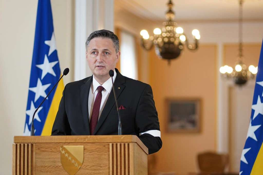 Bećirović: Obilježavanje Dana bijelih traka čin sjećanja i poziv na pravdu, istinu i odgovornost