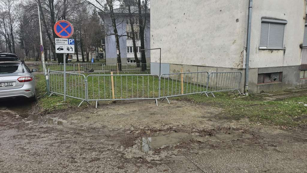 Stanari u bihaćkoj Krupskoj ulici ne žele podzemne kontejnere uz svoju zgradu