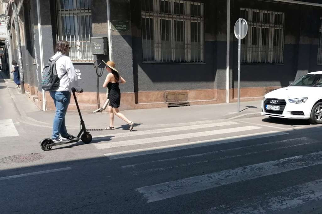 Zenička policija sankcionisala 108 osoba za nepropisno upravljanje romobilima i biciklima