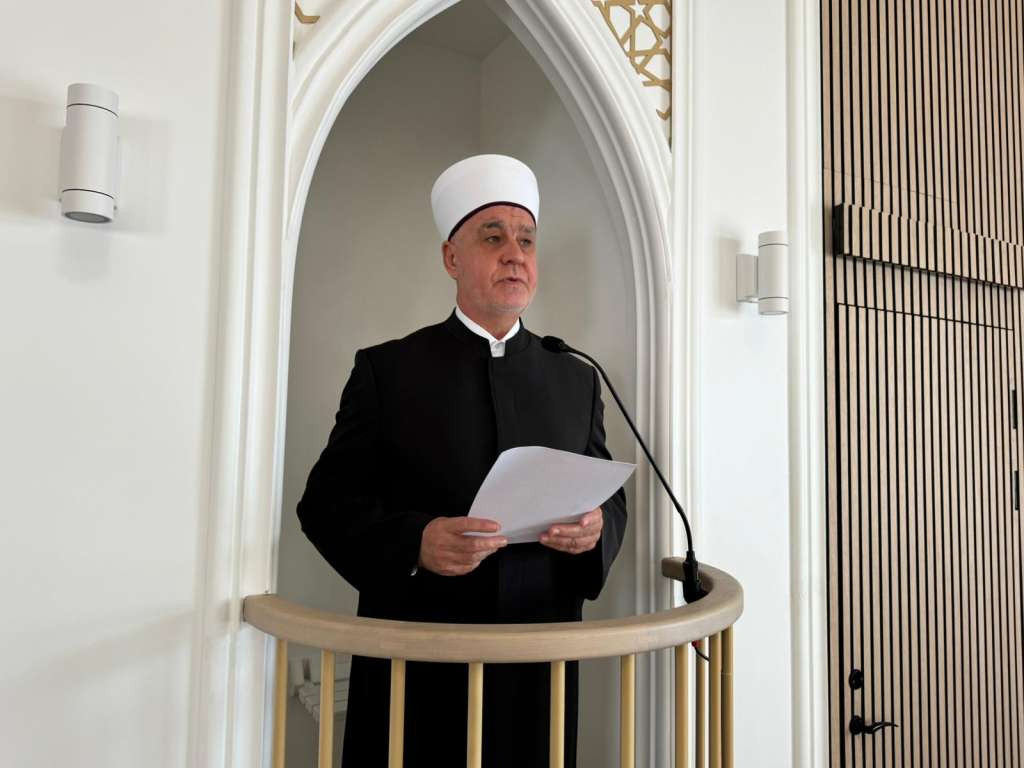 Reis Kavazović: "Vjera se ne manifestira samo u ibadetu, već i kroz međuljudske odnose"