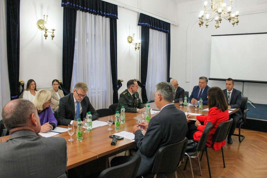 Održana inauguralna sjednica Komisije za saradnju sa NATO-om BiH