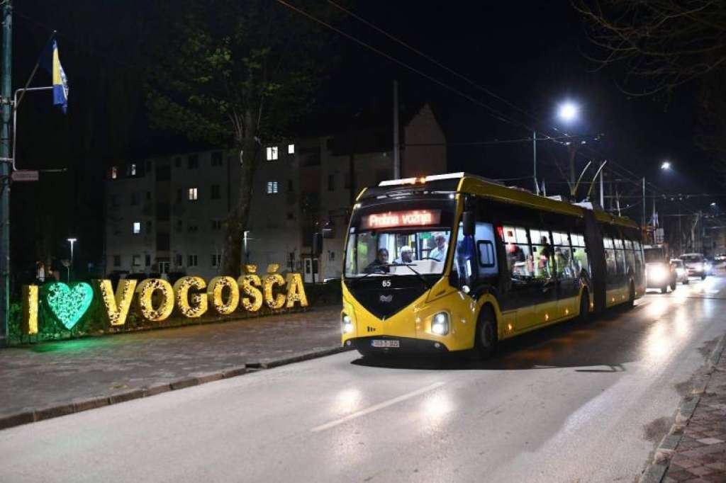 Nakon 33 godine obnovljena trolejbuska linija 105