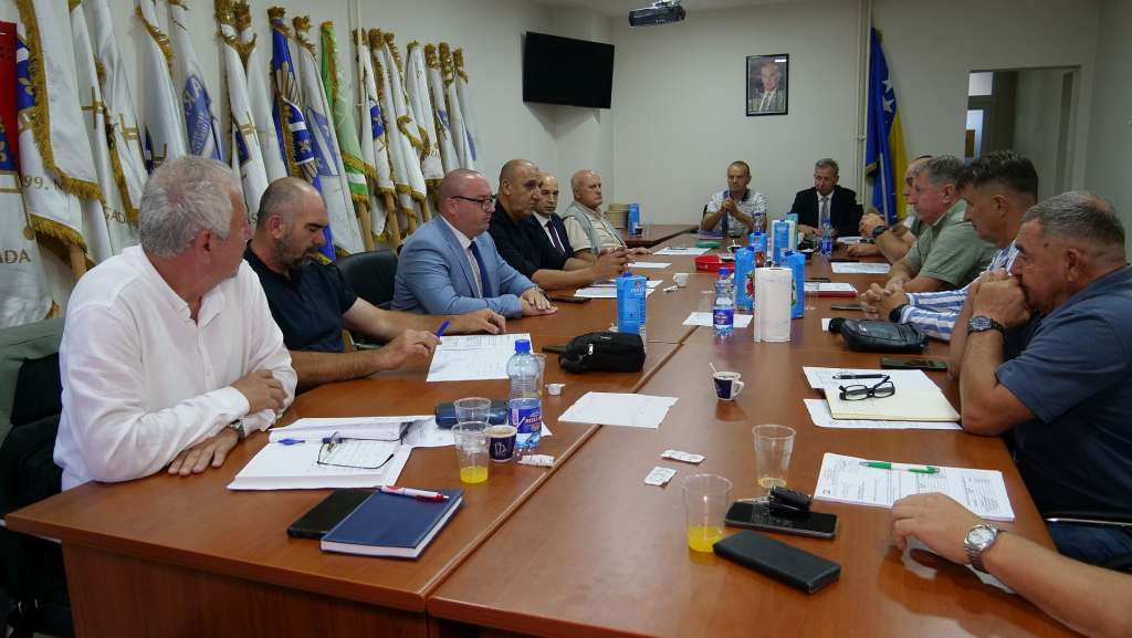 Pivić: Vlada ZDK želi pojednostaviti nabavku ortopedskih pomagala za RVI