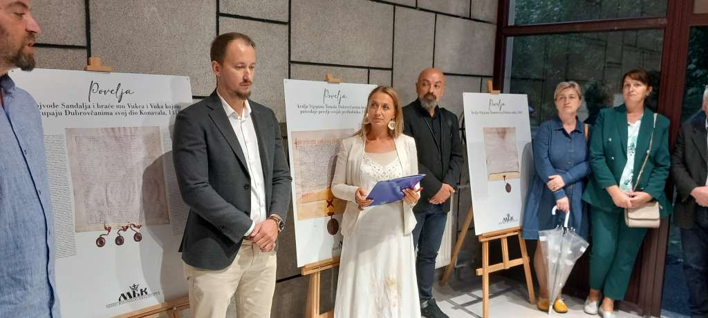 U Zavičajnom muzeju Goražde otvorena izložba 'Povelje bosanskih vladara i vlastelina'