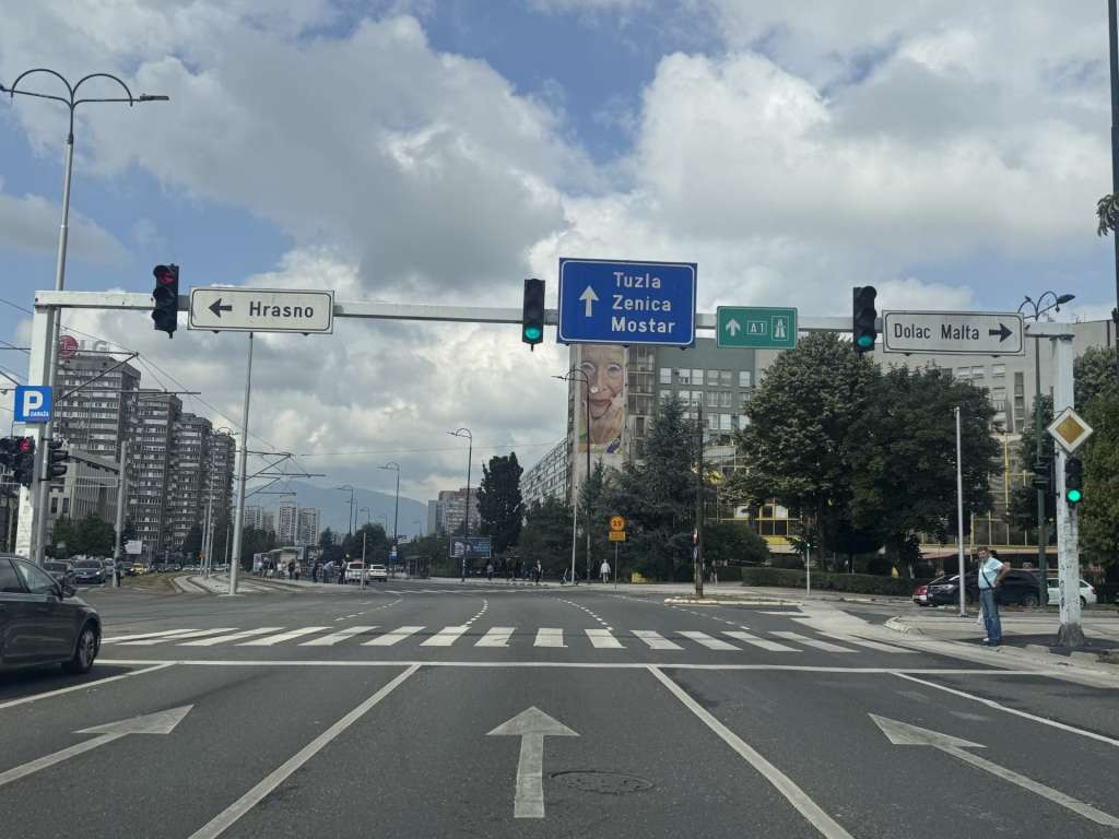 Počinju radovi na zamjeni semaforskih portala na glavnoj saobraćajnici u Sarajevu