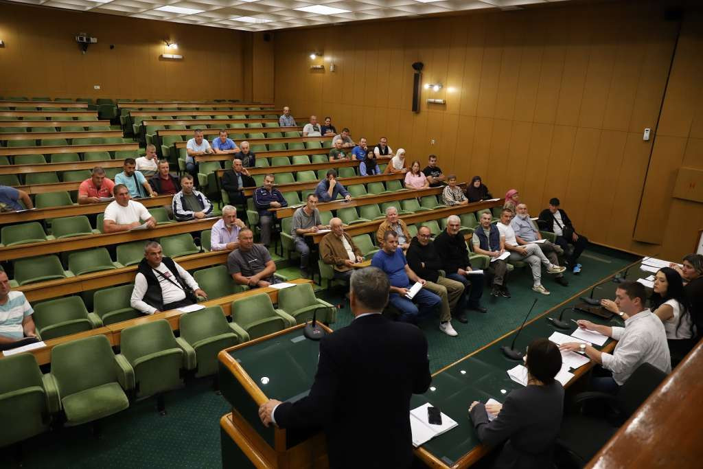 Zenica - Poticajna sredstva za 46 aplikanata za sufinansiranje opreme u poljoprivredi