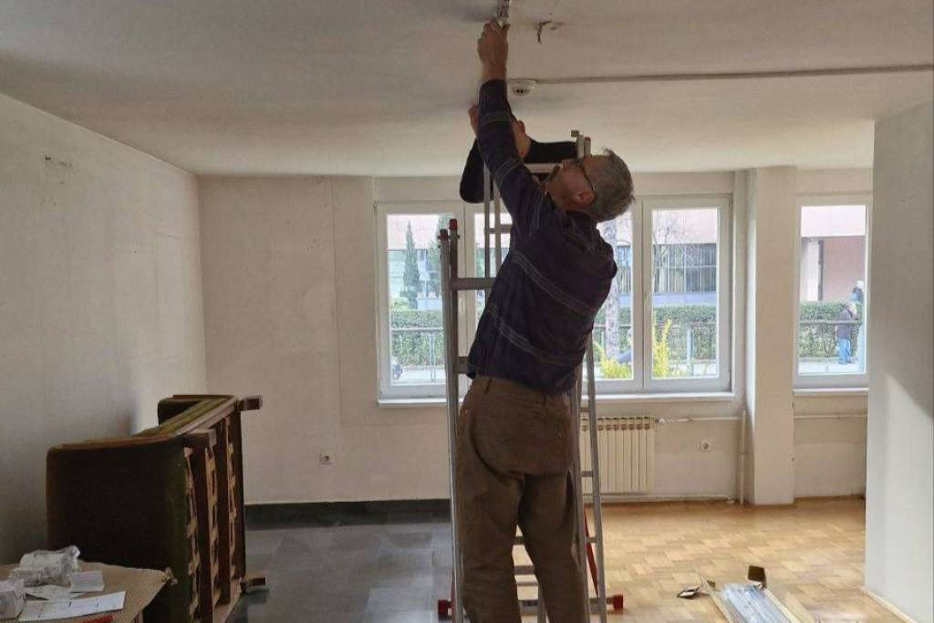 Redizajn spomen-sobe i nova postavka u Ateljeu 'Ismet Mujezinović' u Tuzli