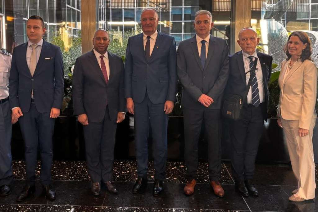 Ministar Helez sa šefom vojno-političkog ureda State Departmenta: Istakli izuzetno dobru saradnju