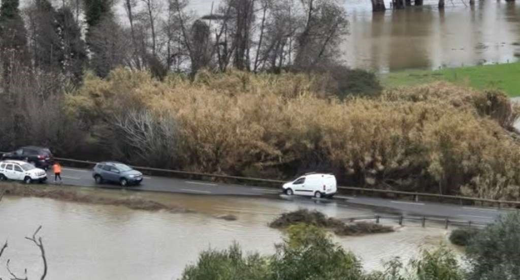 Poplave na jugu Francuske: Zatvoreni putevi i škole, izdato upozorenje na oluju
