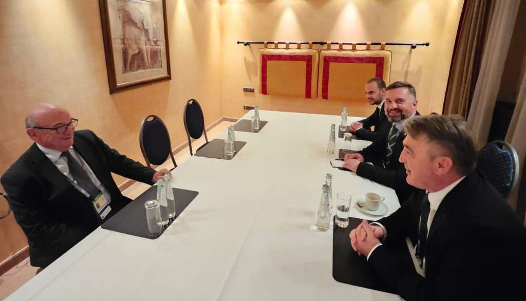 Komšić i Peach: Naglašena važnost projekta 'Južna interkonekcija'