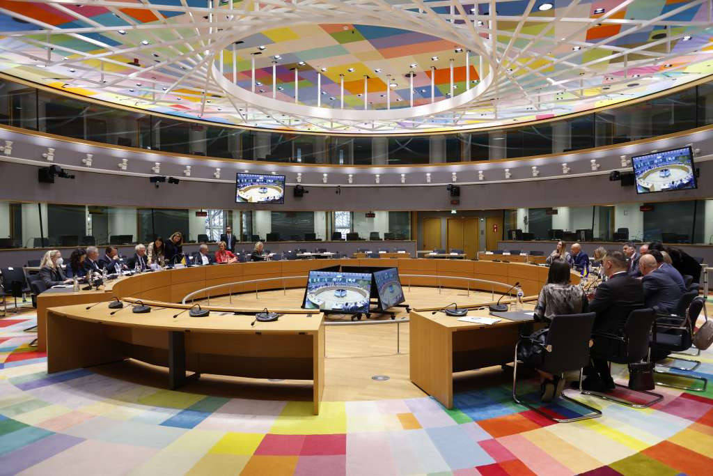 Financial Times: Bruxelles će sabotirati mađarsku ekonomiju ako Orban stavi veto na pomoć Ukrajini