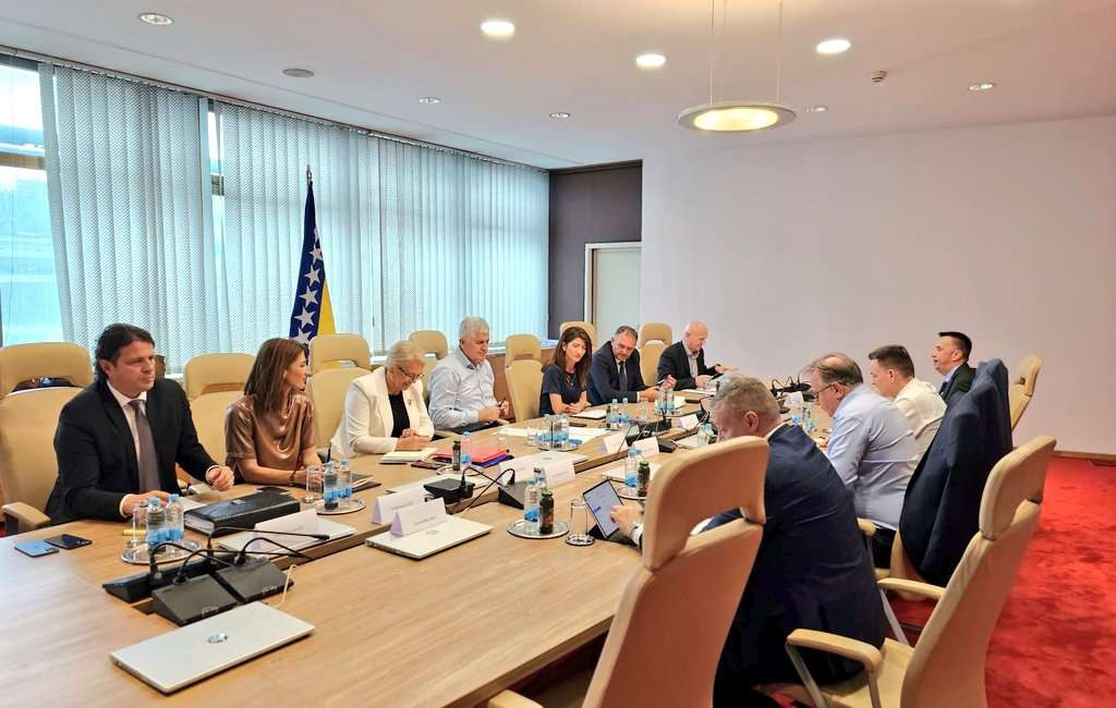 Delegacije HDZ-a i SDP-a održale 'važan sastanak'