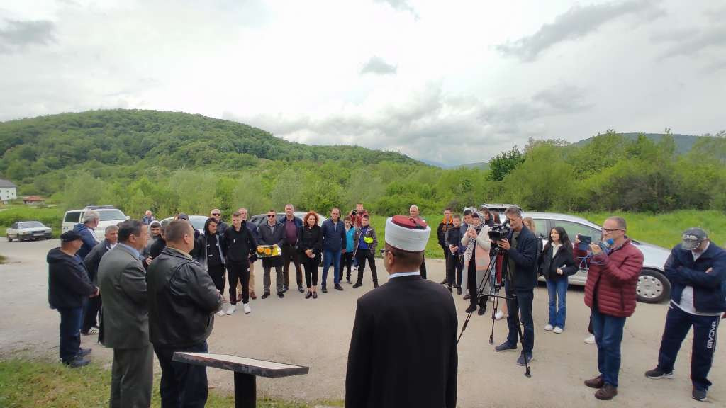 Sjećanje na stradanja logoraša u Ripču i Račiću, zločine za koje niko nije odgovarao